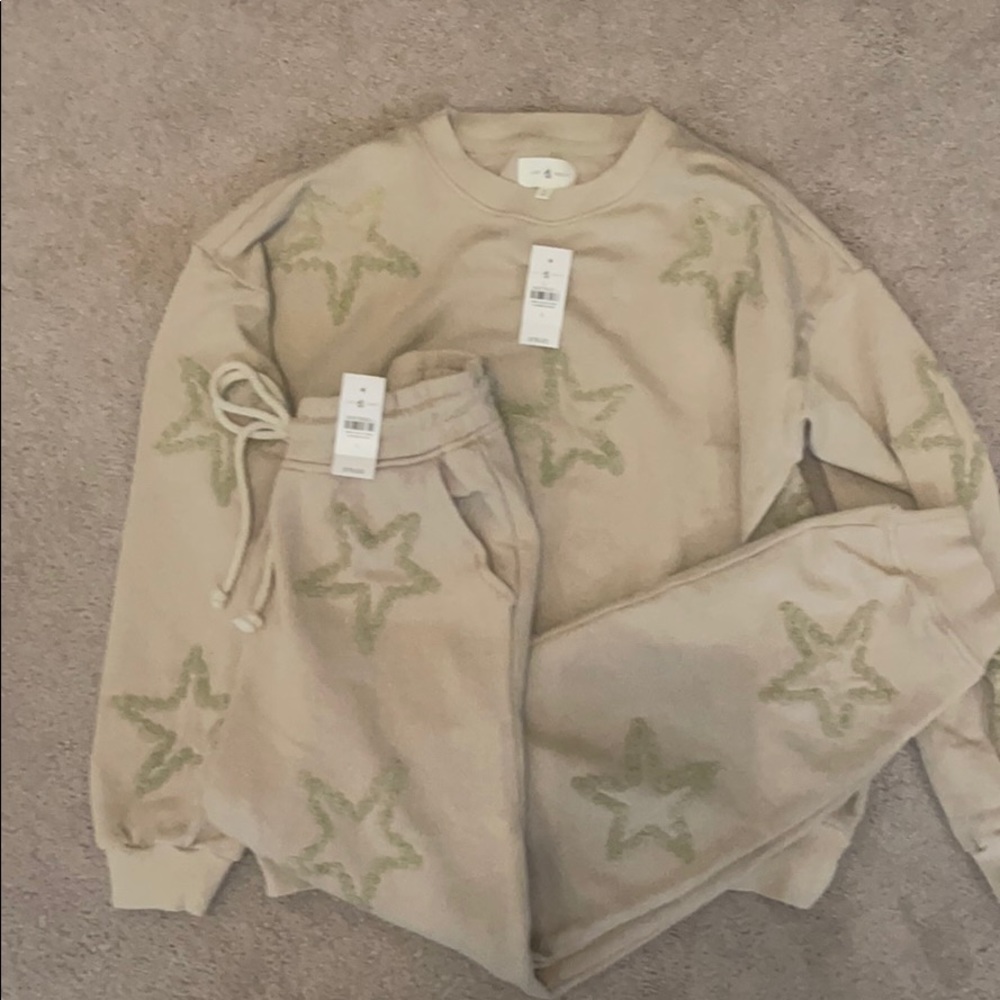 Lou & Grey star sweatshirt and pants